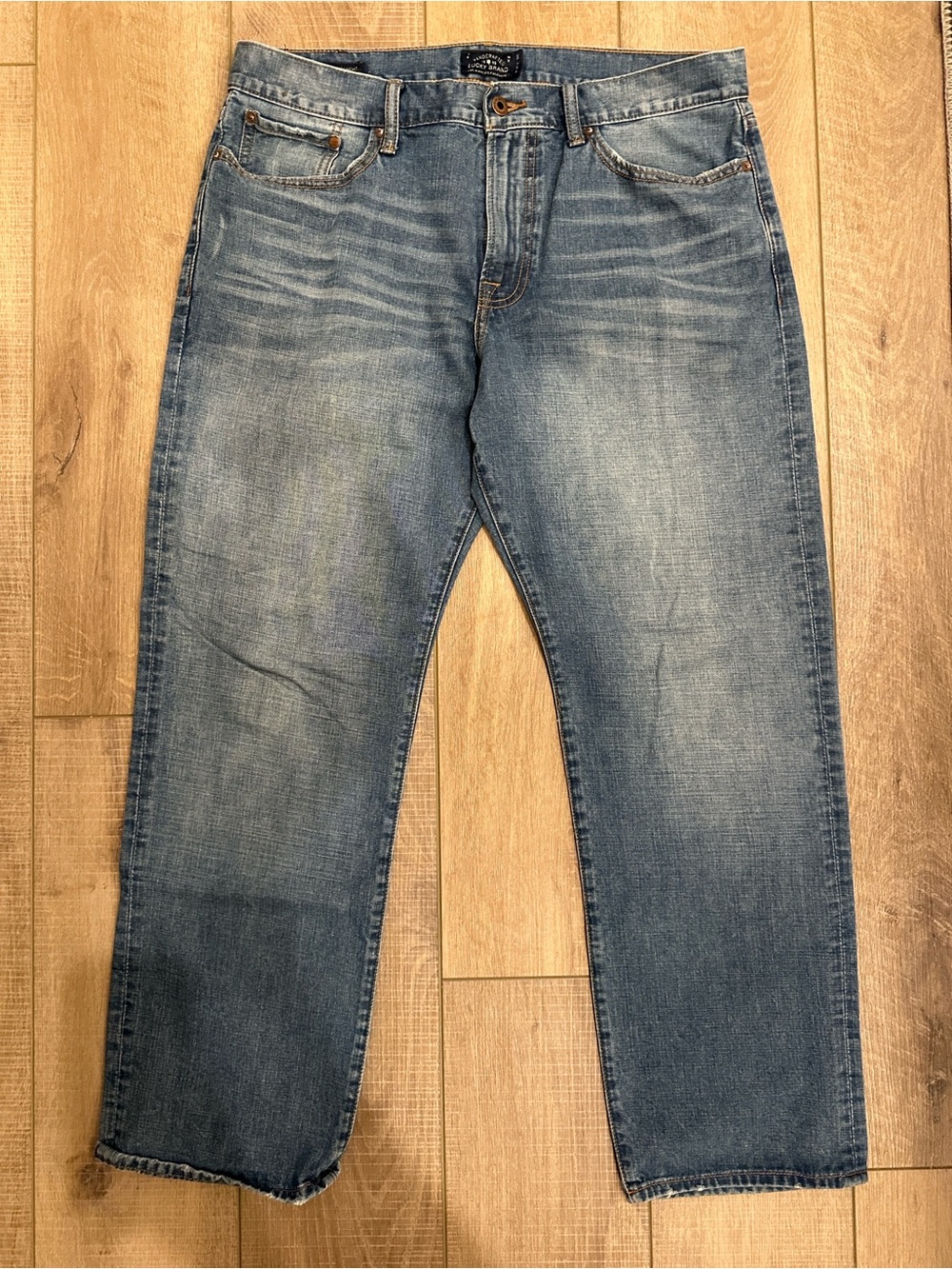 Lucky Brand 363 Vintage Straight Fit Light Blue Jeans
